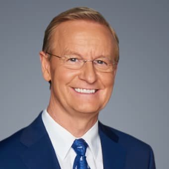 You are currently viewing Who is Steve Doocy? Age, Height, FOX News, Wife, Family, Salary, Net Worth
