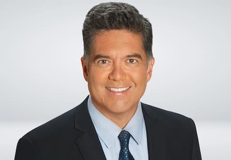 You are currently viewing Who is Frank Buckley? KTLA, Age, Height, Family, Wife, Salary and Net Worth