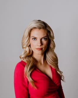 You are currently viewing Who is Liz Wheeler? Podcast, Age, Height, Spose, Family, Salary and Net Worth