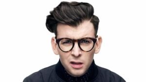 Read more about the article Who is Moshe Kasher? Age, Height, Podcast, Comedy, Family, Wife, Salary and Net Worth