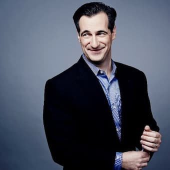 You are currently viewing Who is Carl Azuz? CNN 10, Age, Height, Family, Wife, Salary and Net Worth