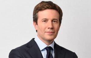 Read more about the article Who is Jeff Glor? CBS, Age, Height, Family, Wife, Salary and Net Worth