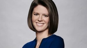 Read more about the article Who is Kasie Hunt? CNN, MSNBC, Age, Height, Family, Husband, Salary and Net Worth